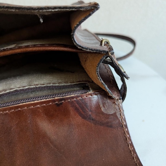 the trend crossbody leather bag preowned made in italy - Picture 6 of 6